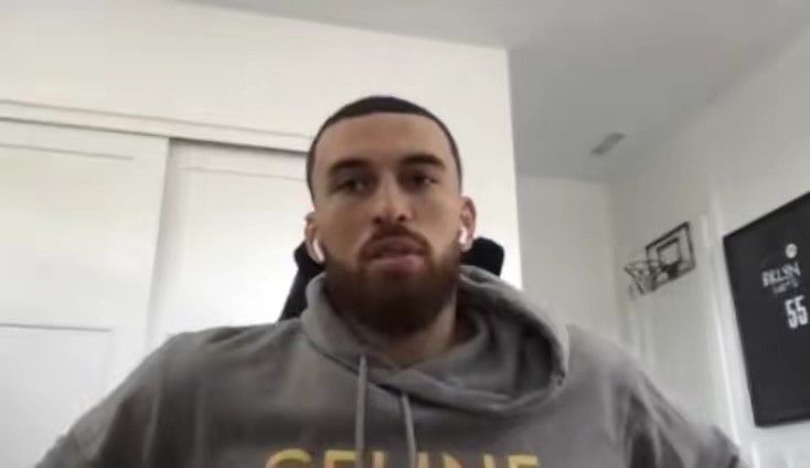 色妞成人