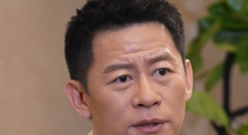 二次元美女脱露出自己爽